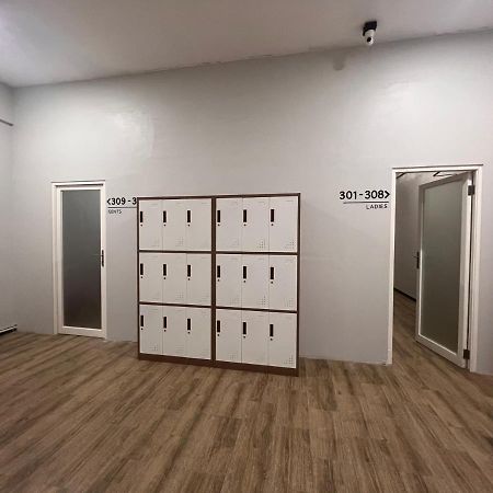 Sleep Studio Hotel City Center สุราบายา ภายนอก รูปภาพ