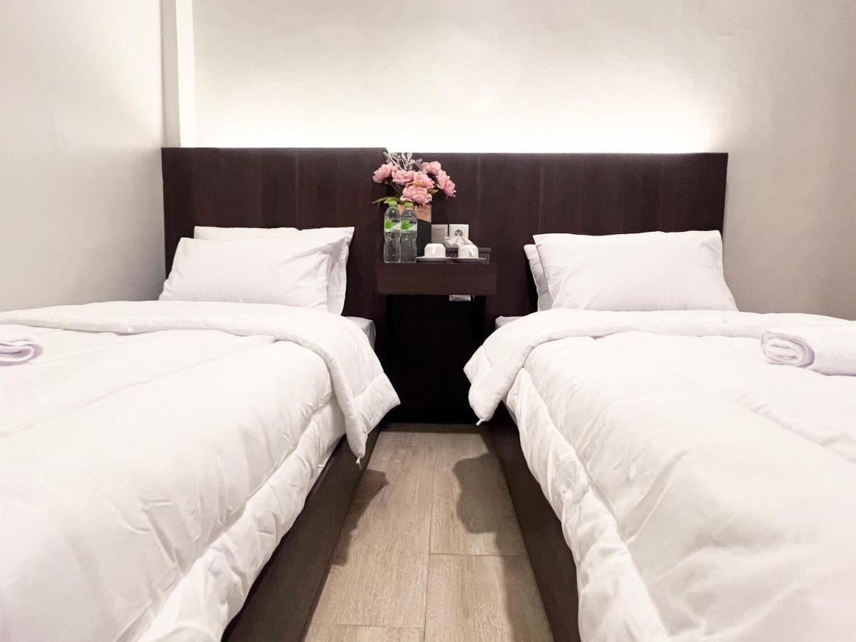 Sleep Studio Hotel City Center สุราบายา ภายนอก รูปภาพ