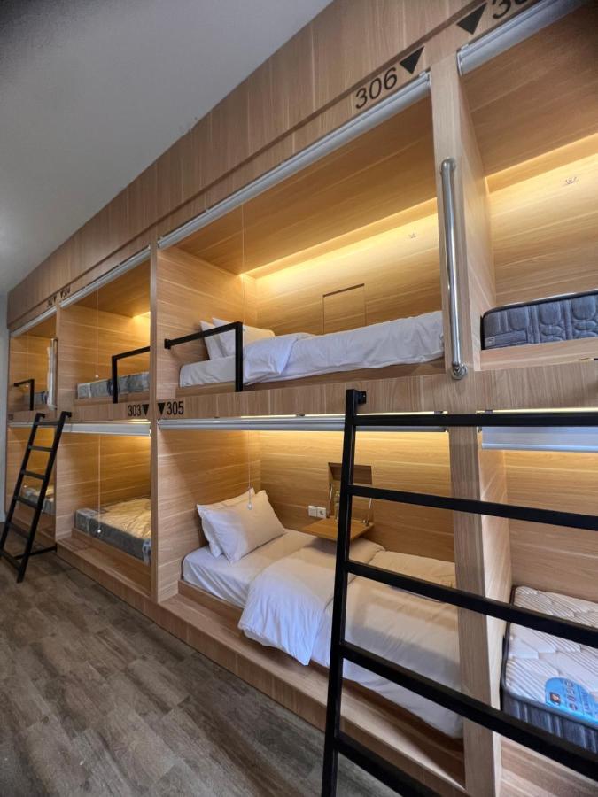 Sleep Studio Hotel City Center สุราบายา ภายนอก รูปภาพ
